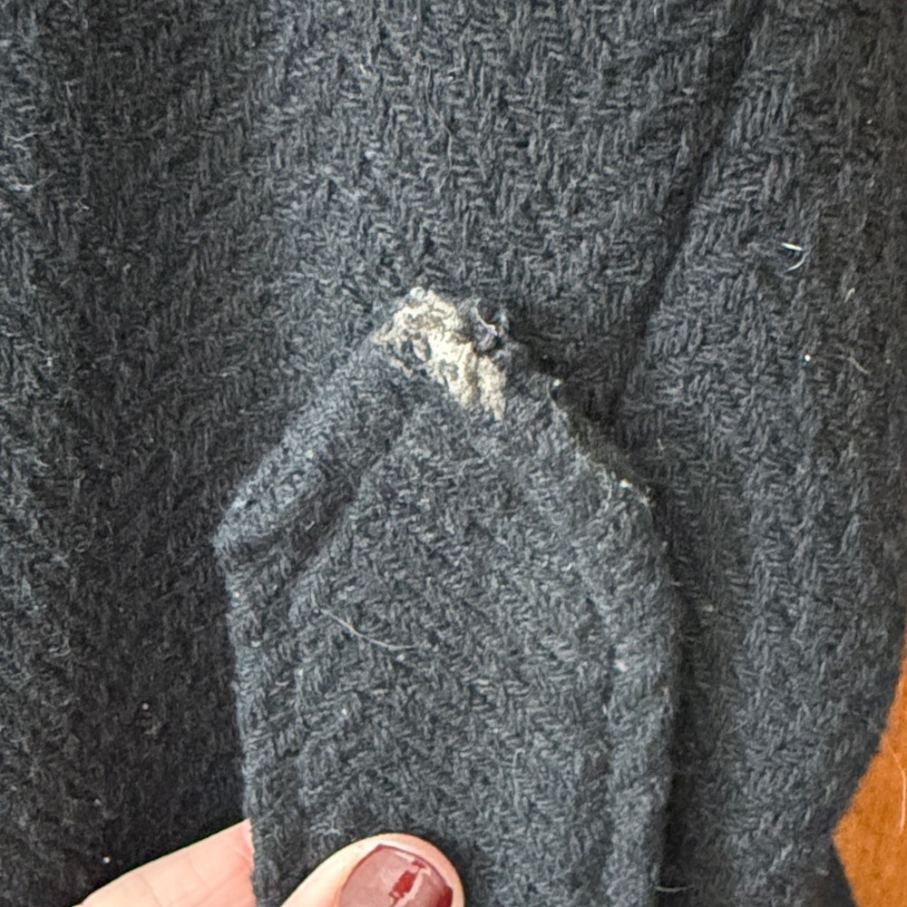 Elegant Black Women's Coat - Picture 12 of 12